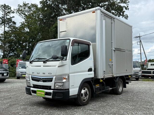 Mitsubishi Fuso Canter 1