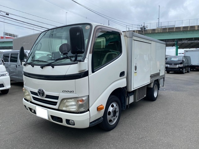 Toyota Toyoace 1