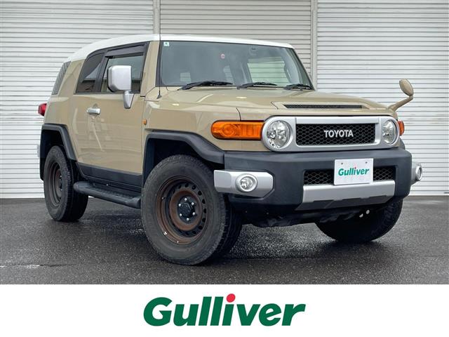 Toyota FJ Cruiser 2