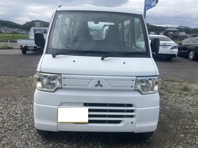 2012 Mitsubishi Minicab Van