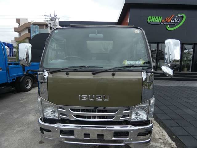 Isuzu Elf 2