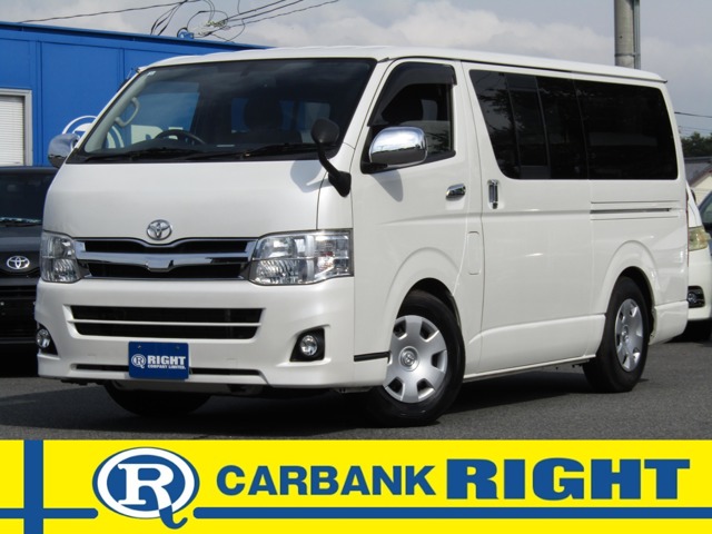 Toyota Regius Ace 1