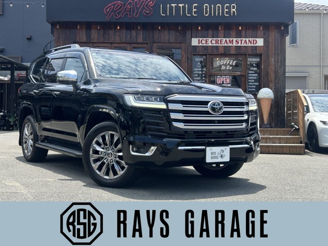 Toyota Land Cruiser 300 2