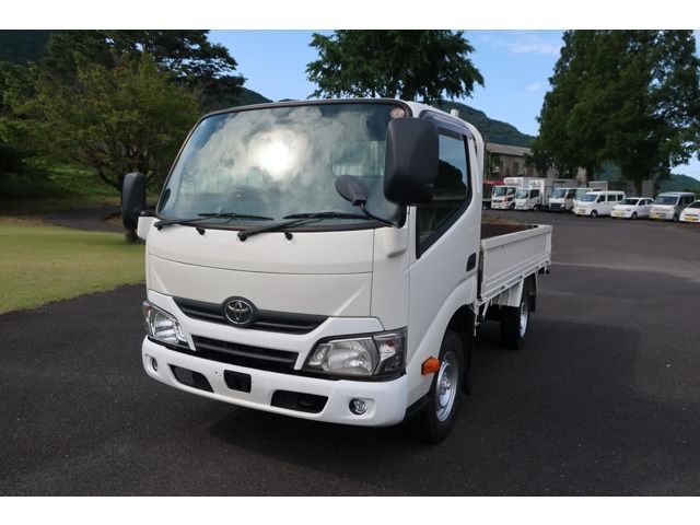 Toyota Toyoace 1