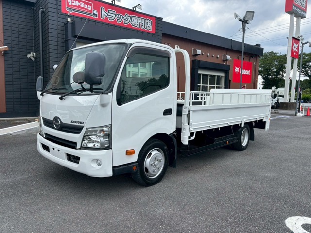 Hino Dutro 1