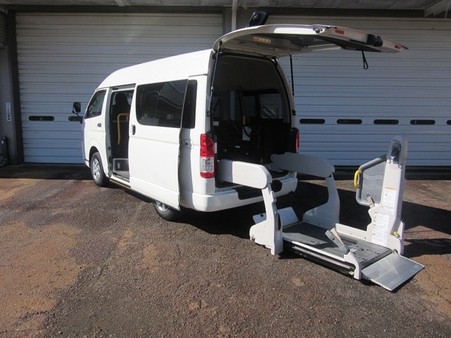 2016 Toyota Regius Ace