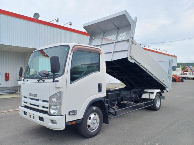 2012 Isuzu Elf