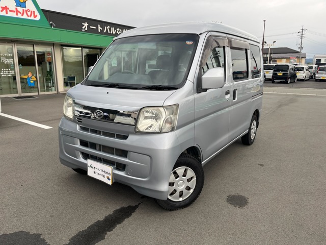 Daihatsu Hijet Cargo 1