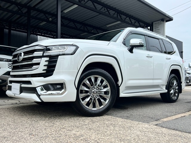 Toyota Land Cruiser 300 2