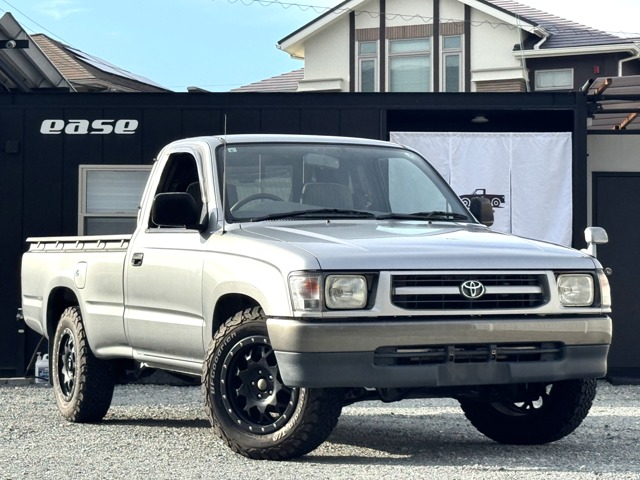 Toyota Hilux 1