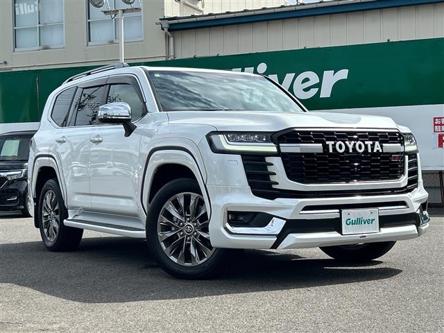 Toyota Land Cruiser 300 2