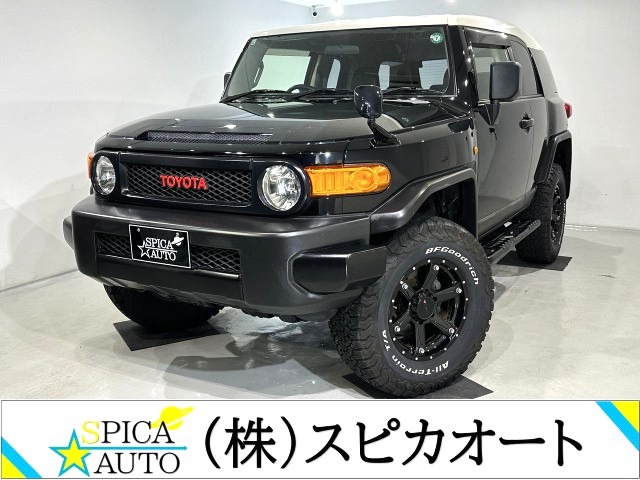 Toyota FJ Cruiser 2