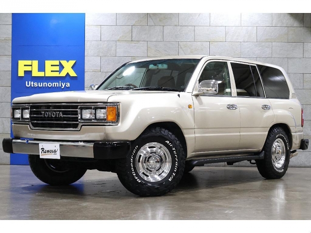 Toyota Land Cruiser 100 2