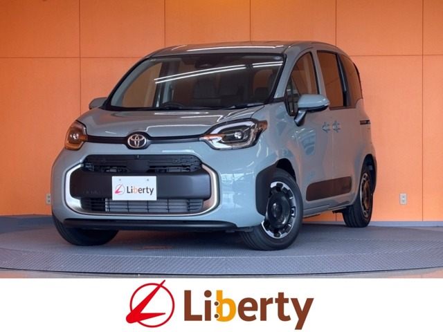 Toyota Sienta 1