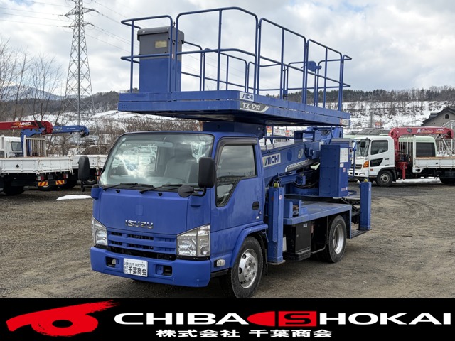 2013 Isuzu Elf