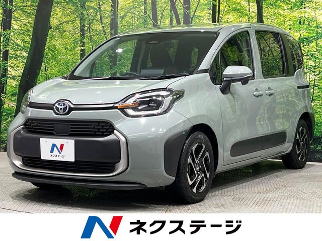 Toyota Sienta 1