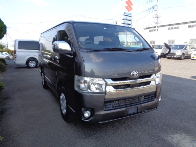 2018 Toyota Regius Ace