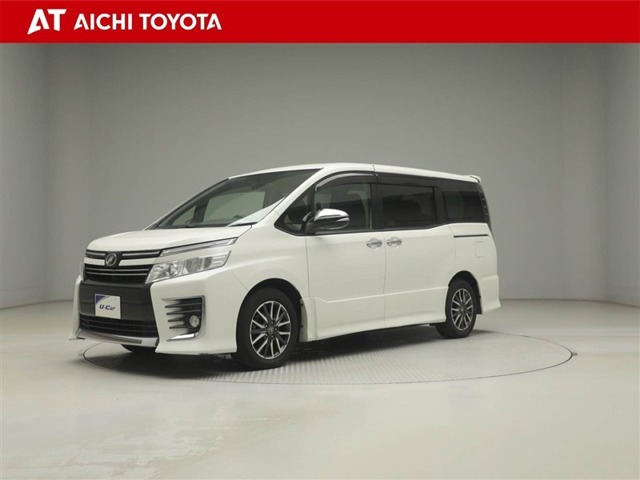 Toyota Voxy 1