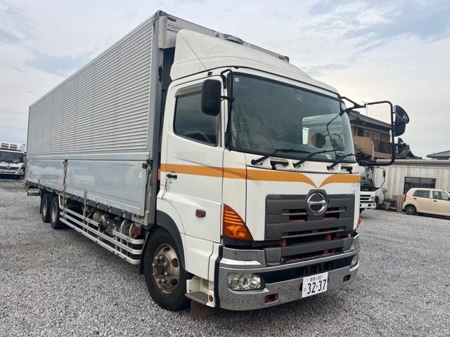 Hino Profia 1