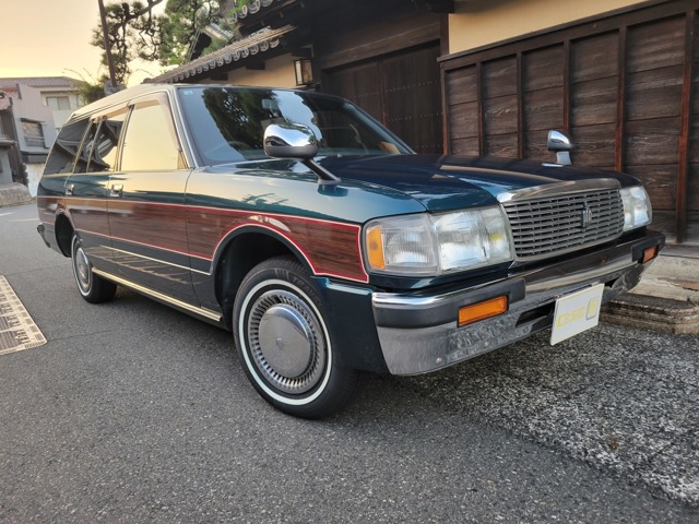 1997 Toyota Crown Van