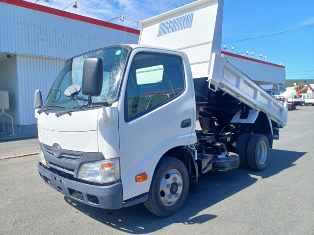 Hino Dutro 1
