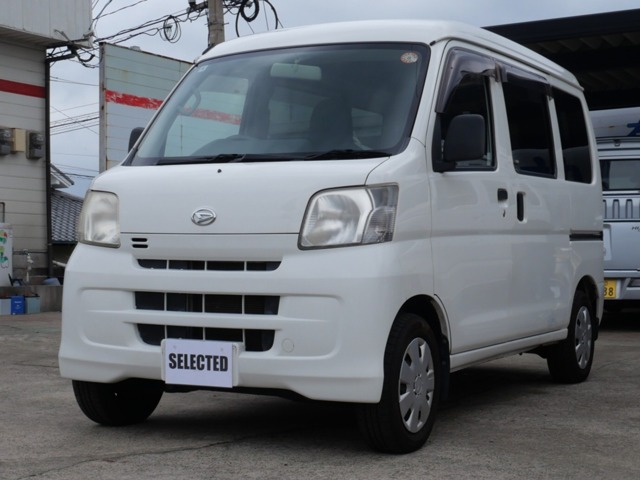 Daihatsu Hijet Cargo 1