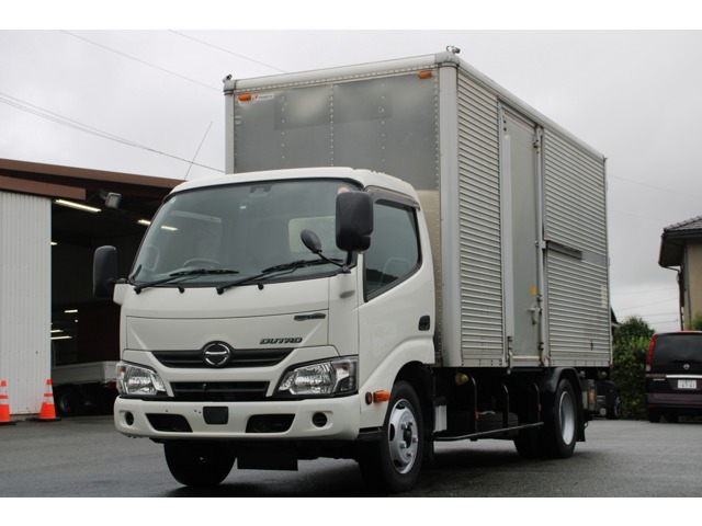 Hino Dutro 1
