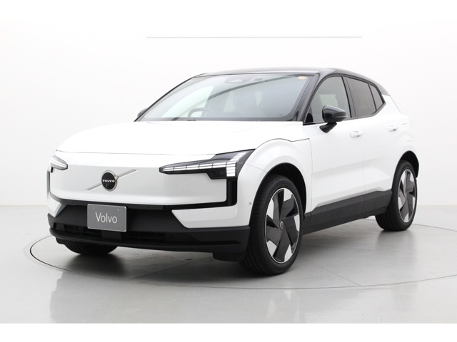 Volvo EX30 1