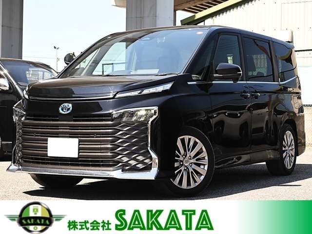 Toyota Voxy 1