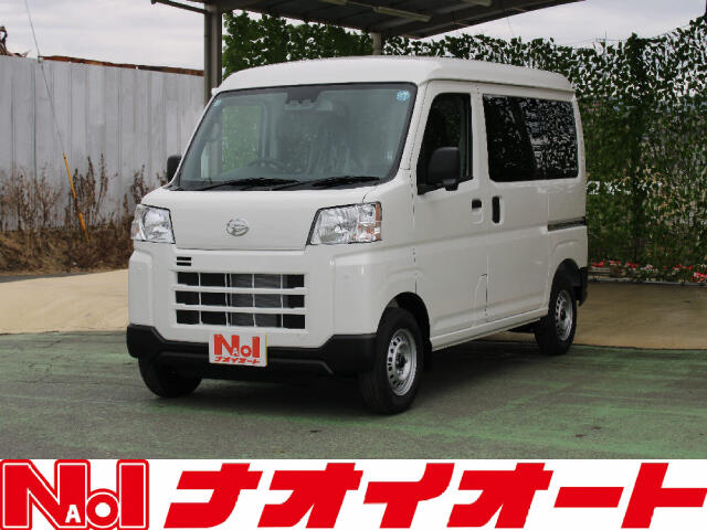 Daihatsu Hijet Cargo 1