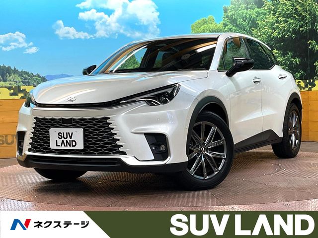 Lexus LBX 1