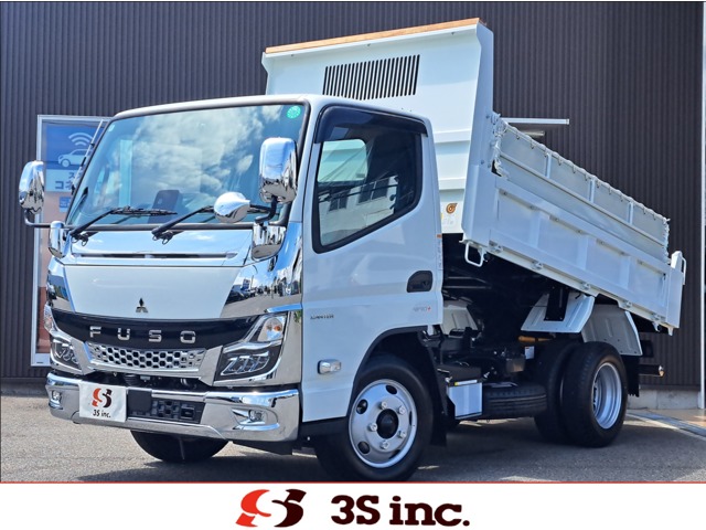 Mitsubishi Fuso Canter 1