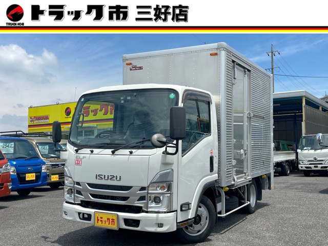 Isuzu Elf 1