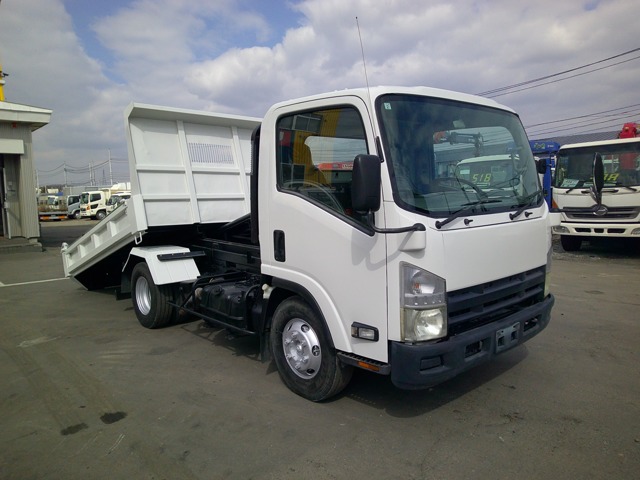 2007 Isuzu Elf