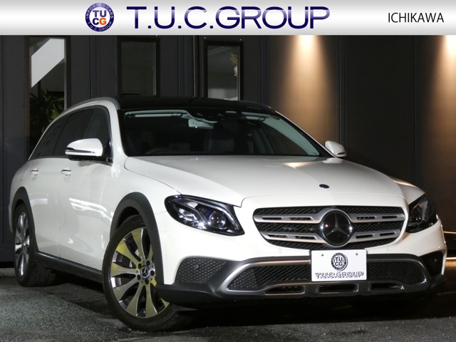 Mercedes-Benz E-Class All-Terrain 1