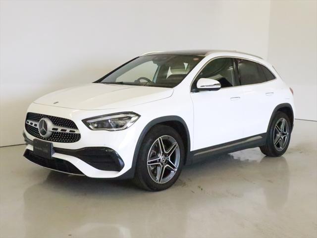 Mercedes-Benz GLA-Class 1