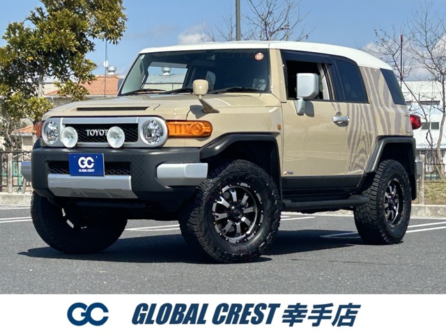Toyota FJ Cruiser 2