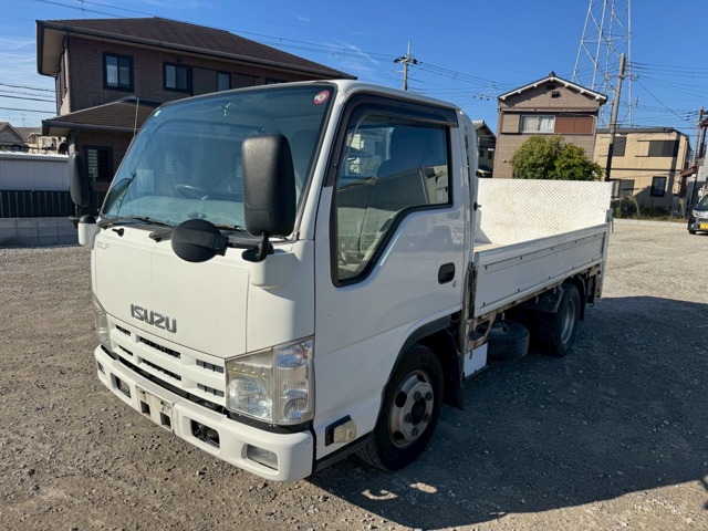 2013 Isuzu Elf