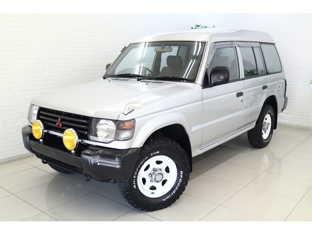 Mitsubishi Pajero 1