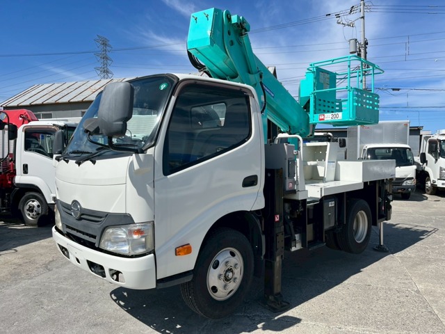 2012 Hino Dutro
