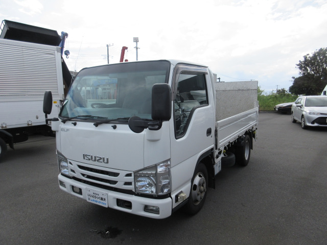 2018 Isuzu Elf
