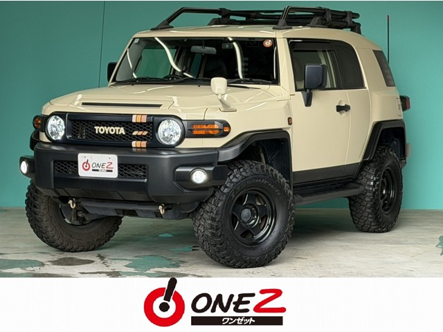 Toyota FJ Cruiser 2