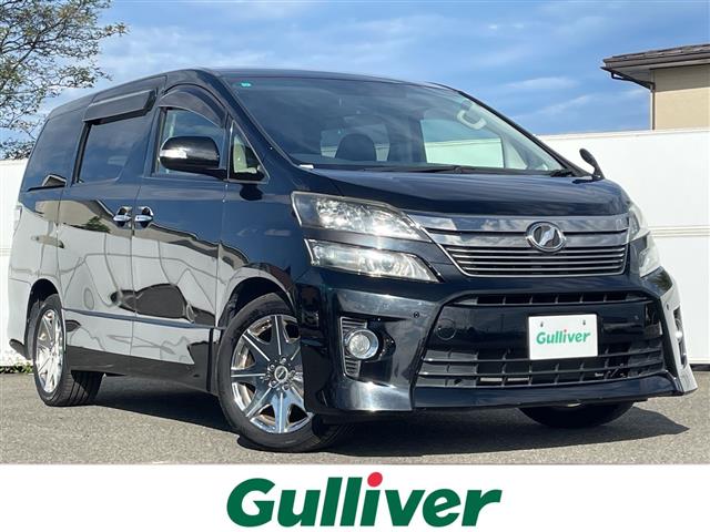 Toyota Vellfire 1