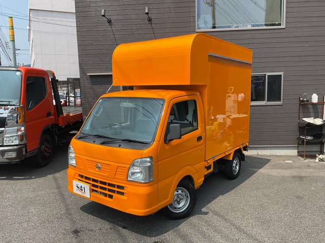 Nissan NT100 Clipper 1