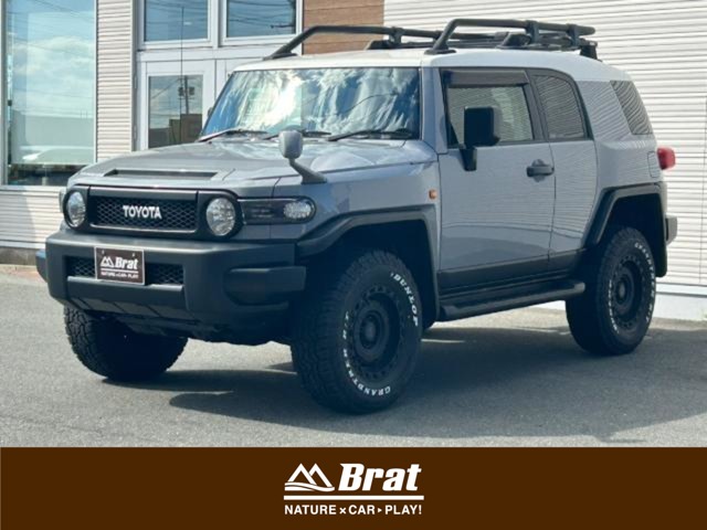 Toyota FJ Cruiser 2