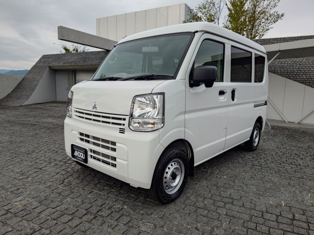 2025 Mitsubishi Minicab Van