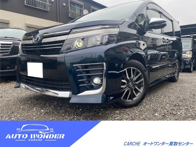 Toyota Voxy 1