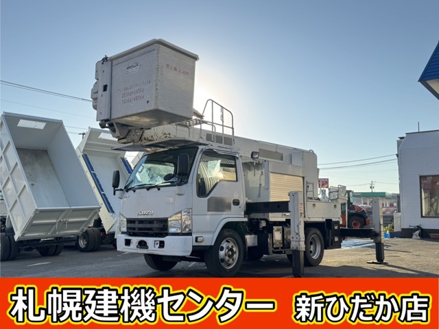 Isuzu Elf 1