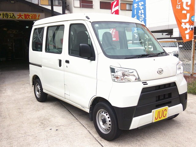 Daihatsu Hijet Cargo 1