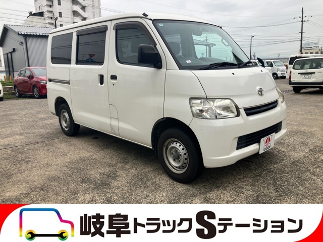 2018 Toyota Light Ace Van